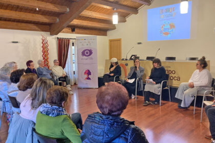 El podcast «Locas ¿de qué?» arranca en Daroca su recorrido por el territorio
